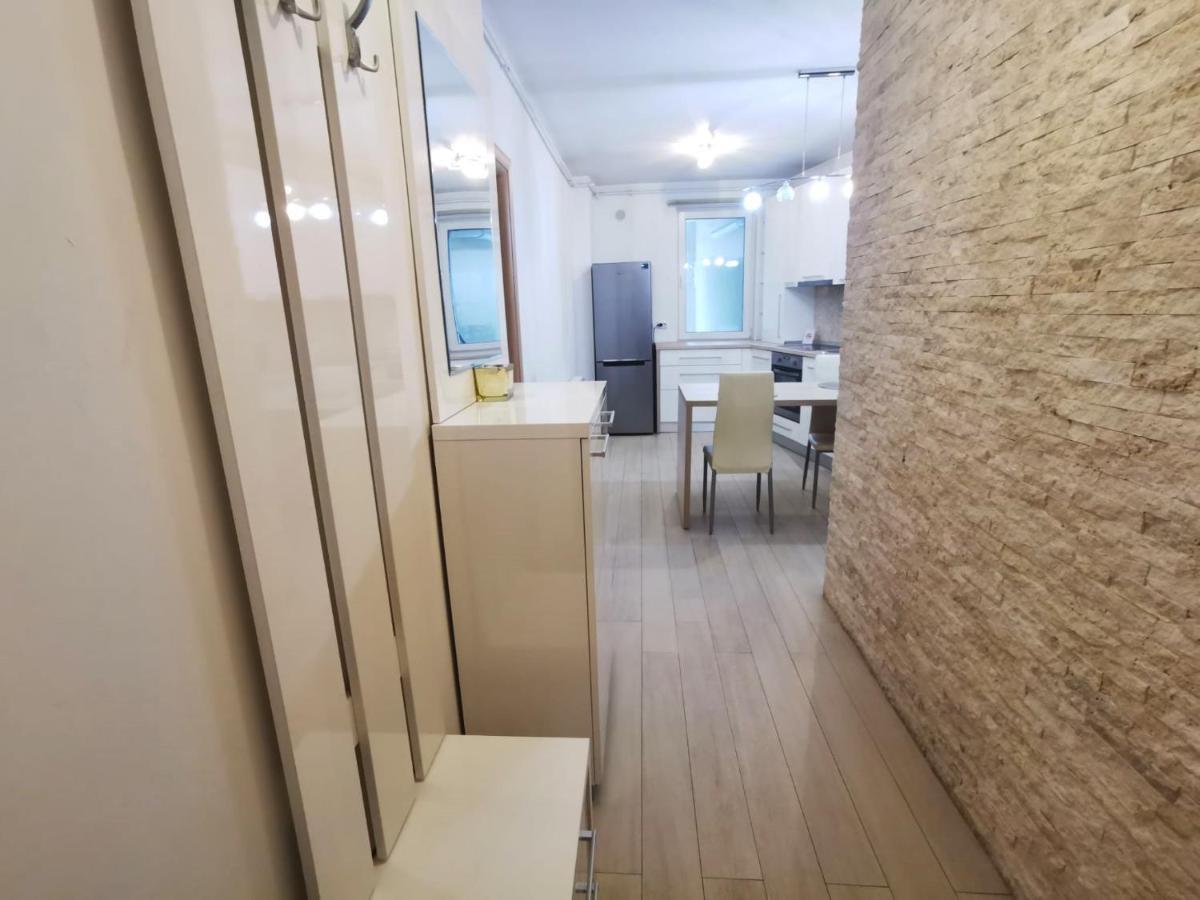 Contemporary Central Apartment In Cluj Napoca Cluj-Napoca Exterior foto